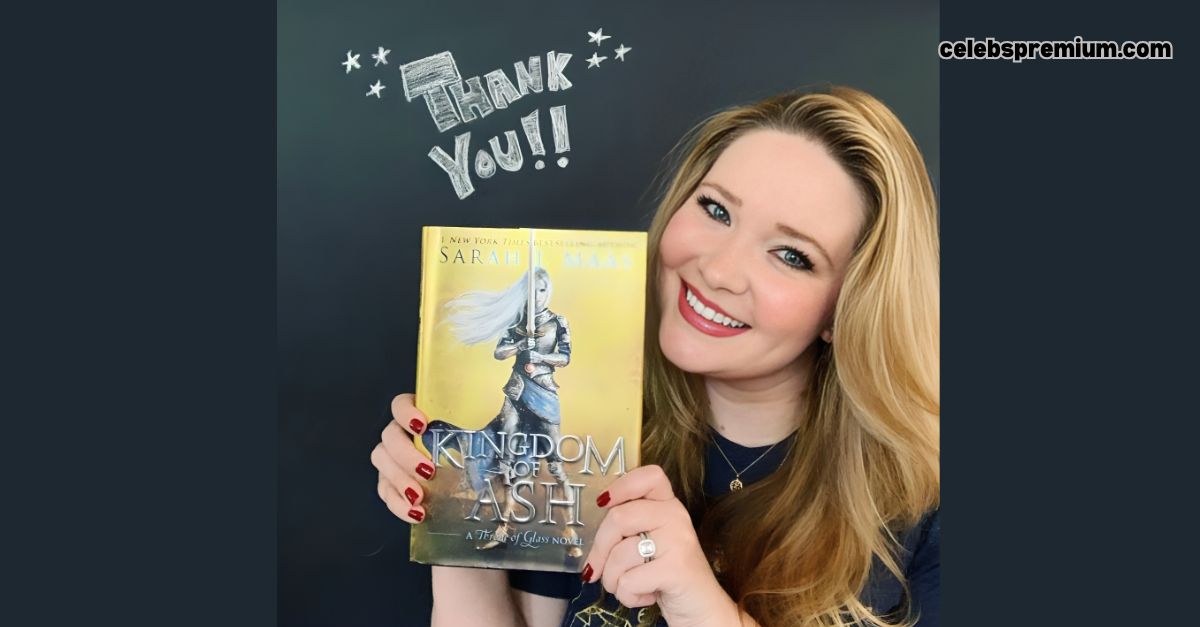 Sarah J. Maas